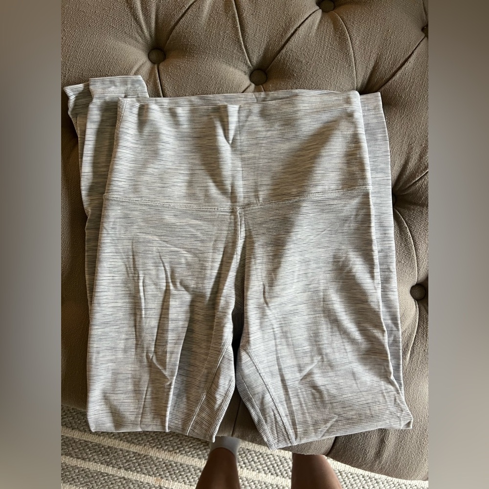 Lululemon size 6 align leggings